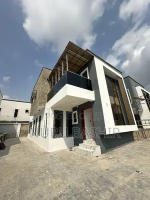 4bdrm Duplex in Gra Oluyole for sale