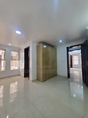 2bdrm Apartment in Lekki Phase1 Estate for rent
