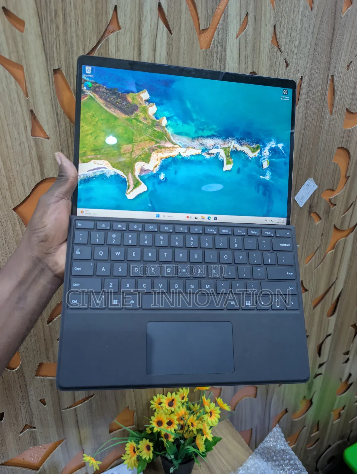 Microsoft Surface Pro X 16GB Qualcomm Snapdragon X Plus SSD 256GB
