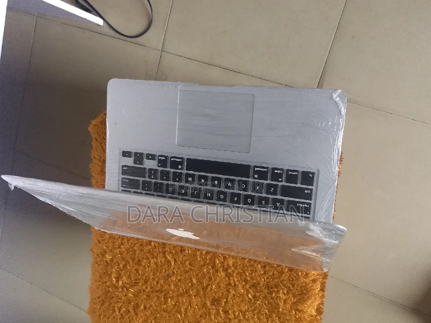 New Laptop Apple MacBook 2015 8GB Intel Core i5 SSD 256GB