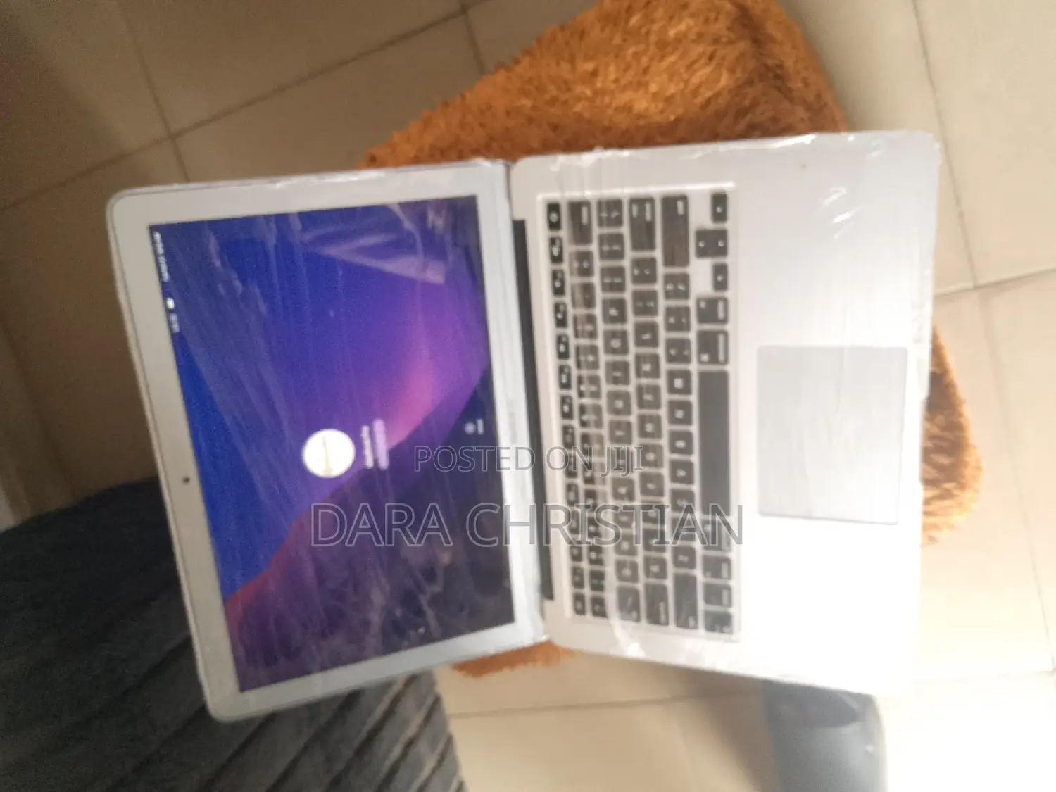 New Laptop Apple MacBook 2015 8GB Intel Core i5 SSD 256GB