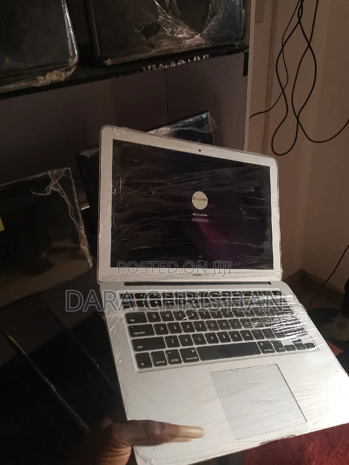 New Laptop Apple MacBook 2015 8GB Intel Core i5 SSD 256GB