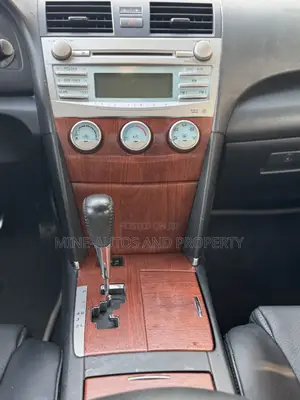 Toyota Camry 2.4 SE Automatic 2008 Black
