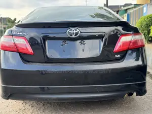 Toyota Camry 2.4 SE Automatic 2008 Black