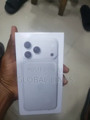 New Apple XR 128 GB Silver