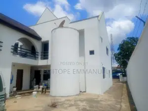 Comercial 3bedroom Detached House With 2bedroom Guest House