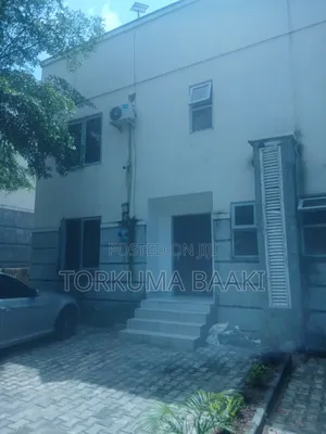 4bdrm Townhouse / Terrace in Brains And Harmers, Life Camp for rent