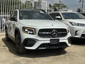 Mercedes-Benz GLB-Class GLB 250 4MATIC 2022 White