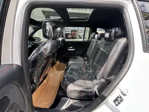 Mercedes-Benz GLB-Class GLB 250 4MATIC 2022 White