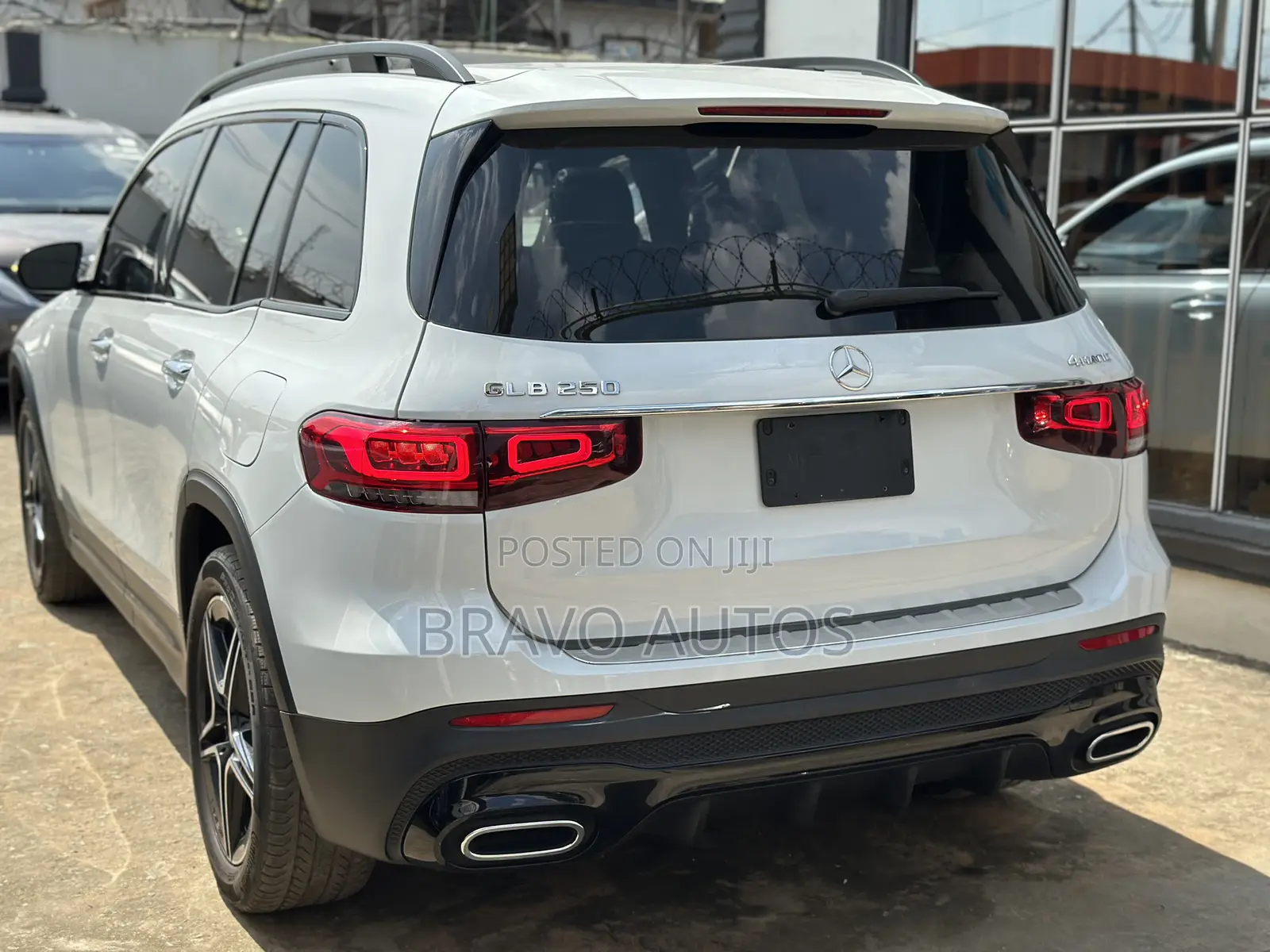Mercedes-Benz GLB-Class GLB 250 4MATIC 2022 White