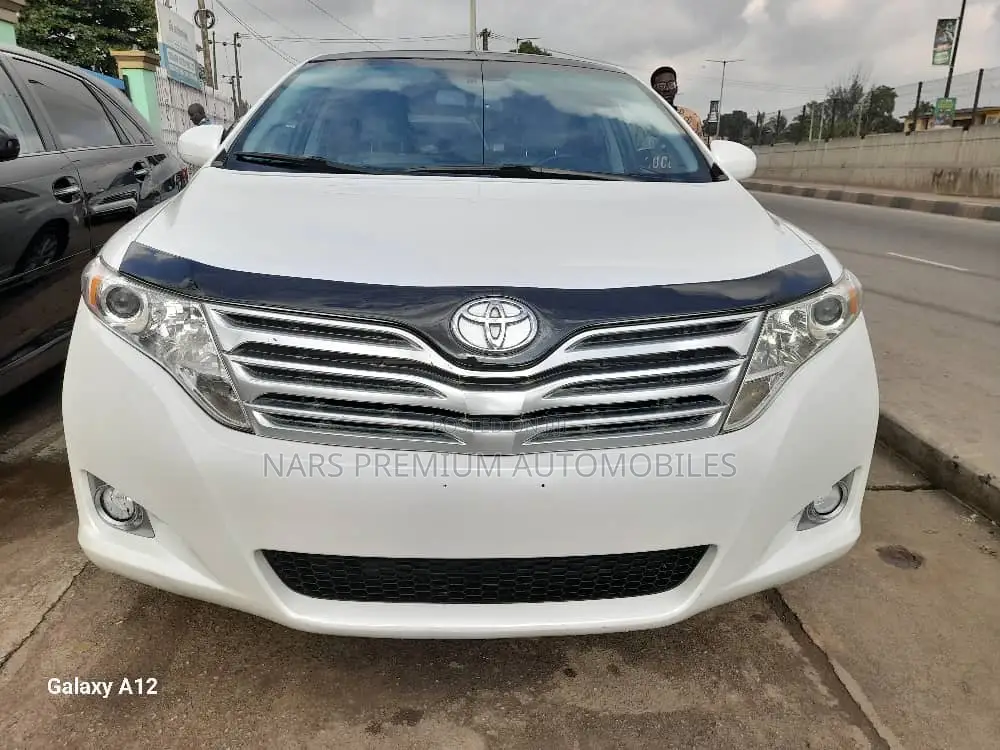 Toyota Venza AWD 2011 White