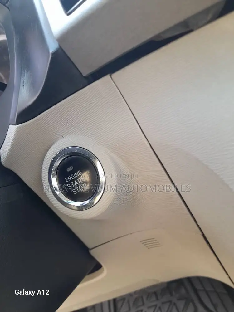 Toyota Venza AWD 2011 White