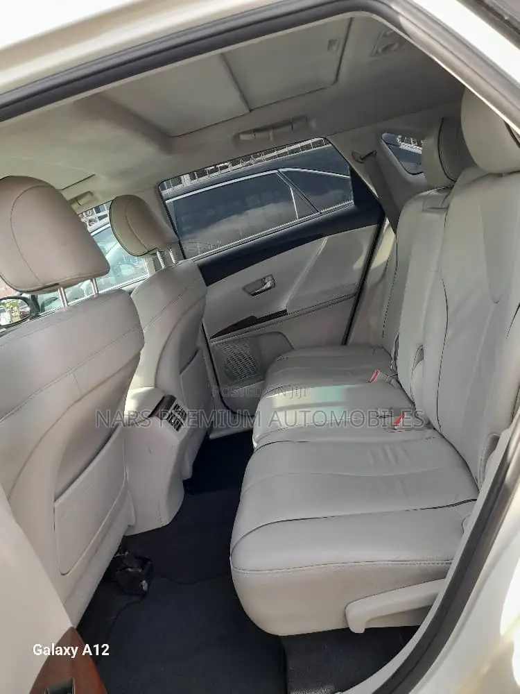 Toyota Venza AWD 2011 White