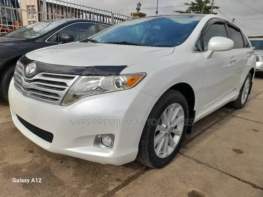 Toyota Venza AWD 2011 White