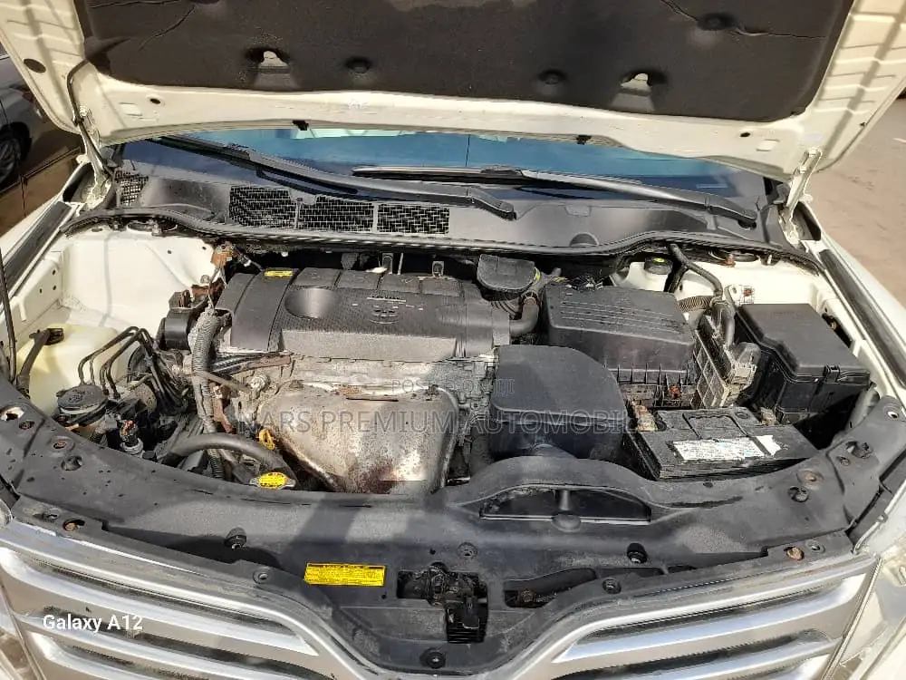 Toyota Venza AWD 2011 White