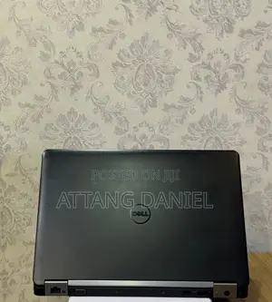 Laptop Dell Latitude E5270 8GB Intel Core i5 SSD 256GB