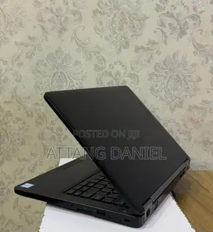 Laptop Dell Latitude E5270 8GB Intel Core i5 SSD 256GB