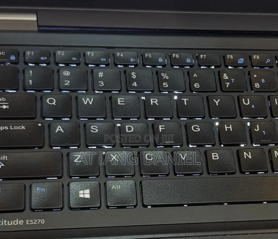 Laptop Dell Latitude E5270 8GB Intel Core i5 SSD 256GB