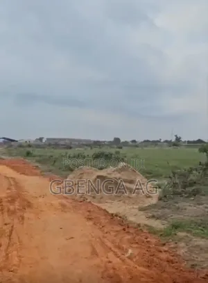 8 Acres of Land Facing Lagos-Ibadan Expressway