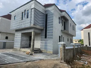 4bdrm Duplex in New Bodija for sale