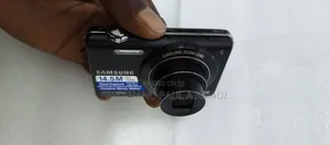 Samsung Digital Photo Video Camera for Vintage Passport Snapping