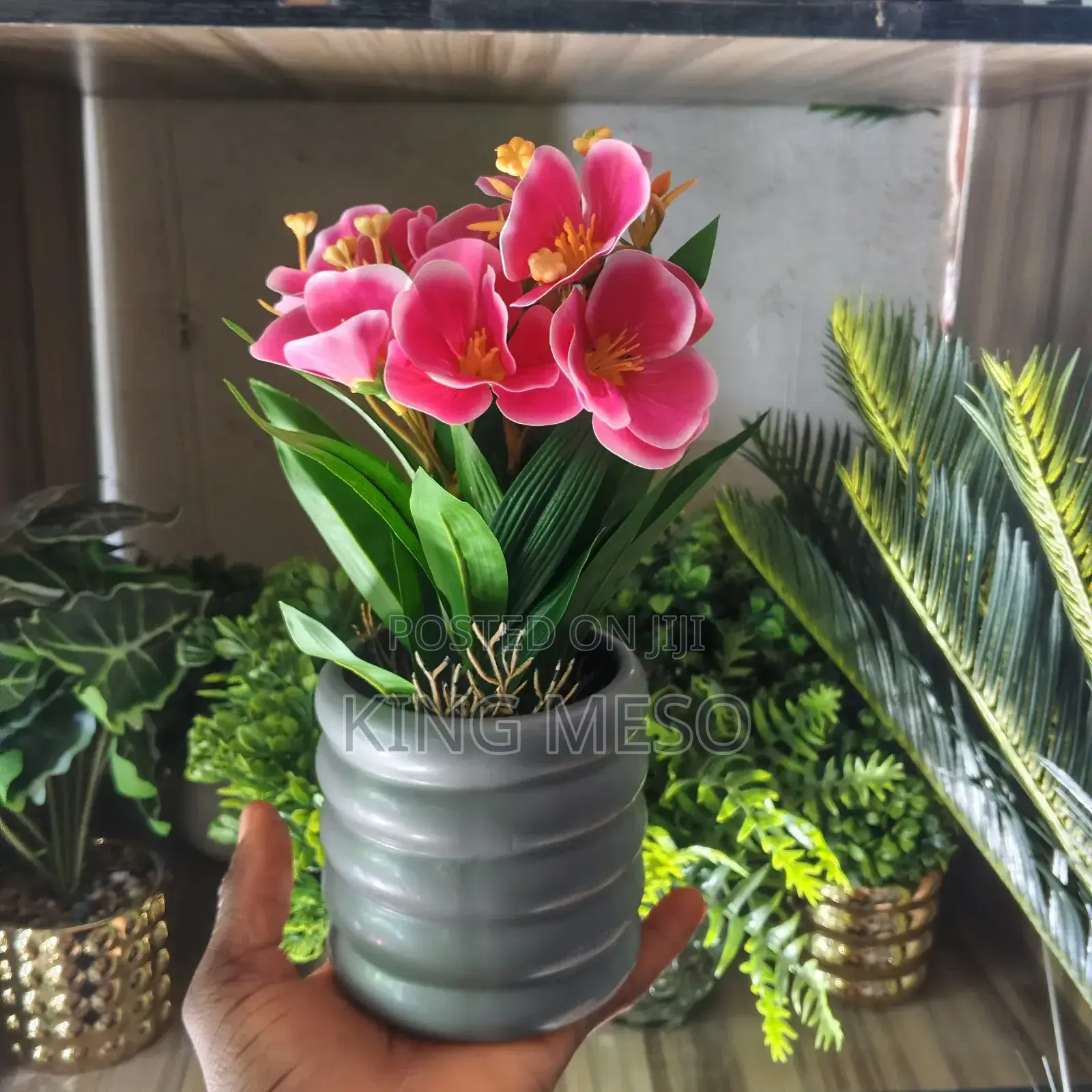 Table Flower Vase Available
