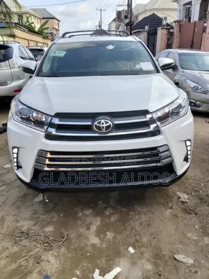Toyota Highlander XLE V6 4x2 (3.5L 6cyl 6A) 2016 White