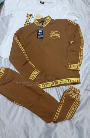 Boy and Girls Children's Track Suit, Jogger Set 3 Pics