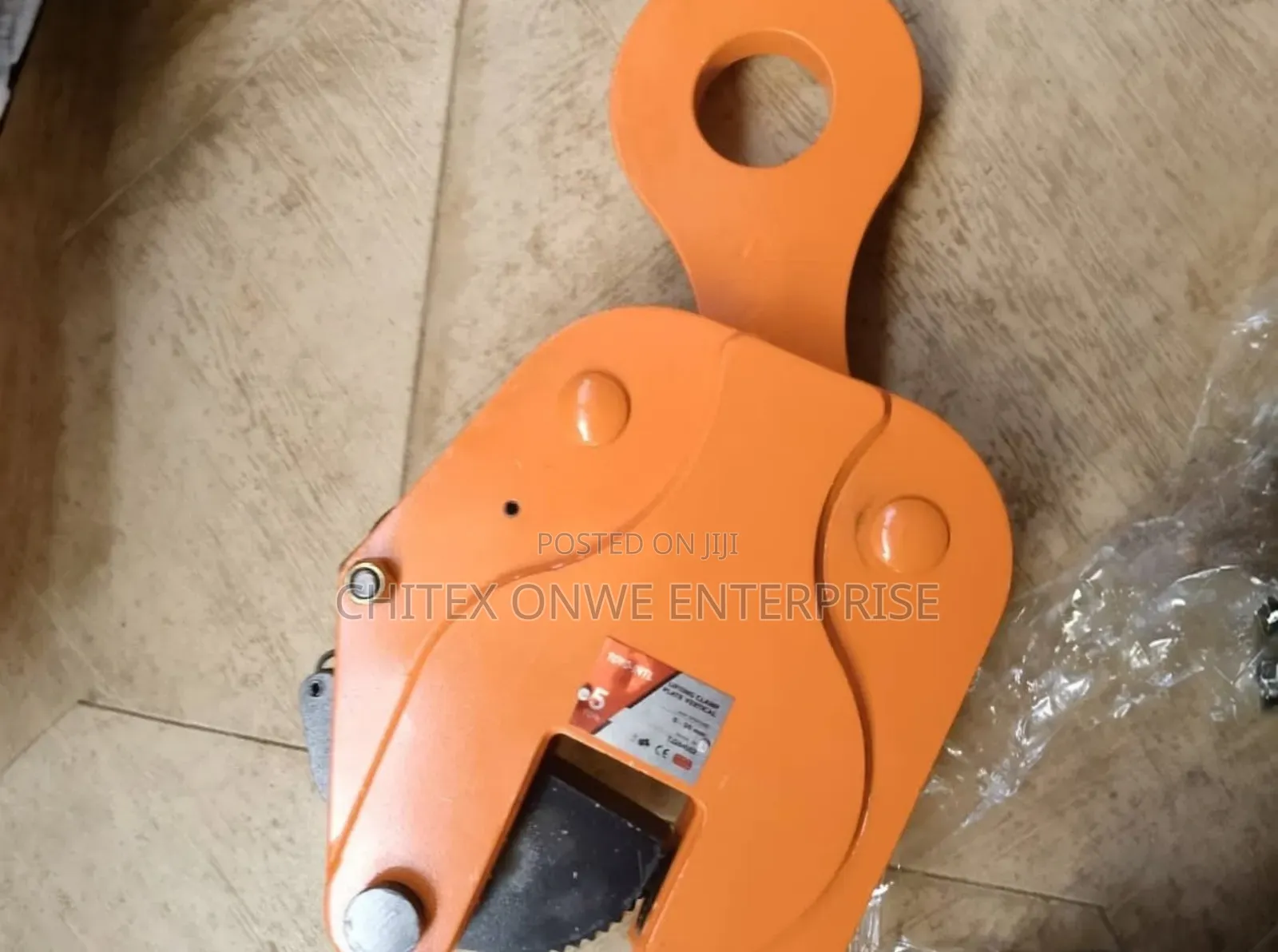 Vertical Plate Lifting Clamp ( All Sizes Available)