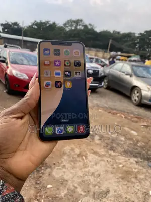 Apple iPhone XS Max 64 GB Black