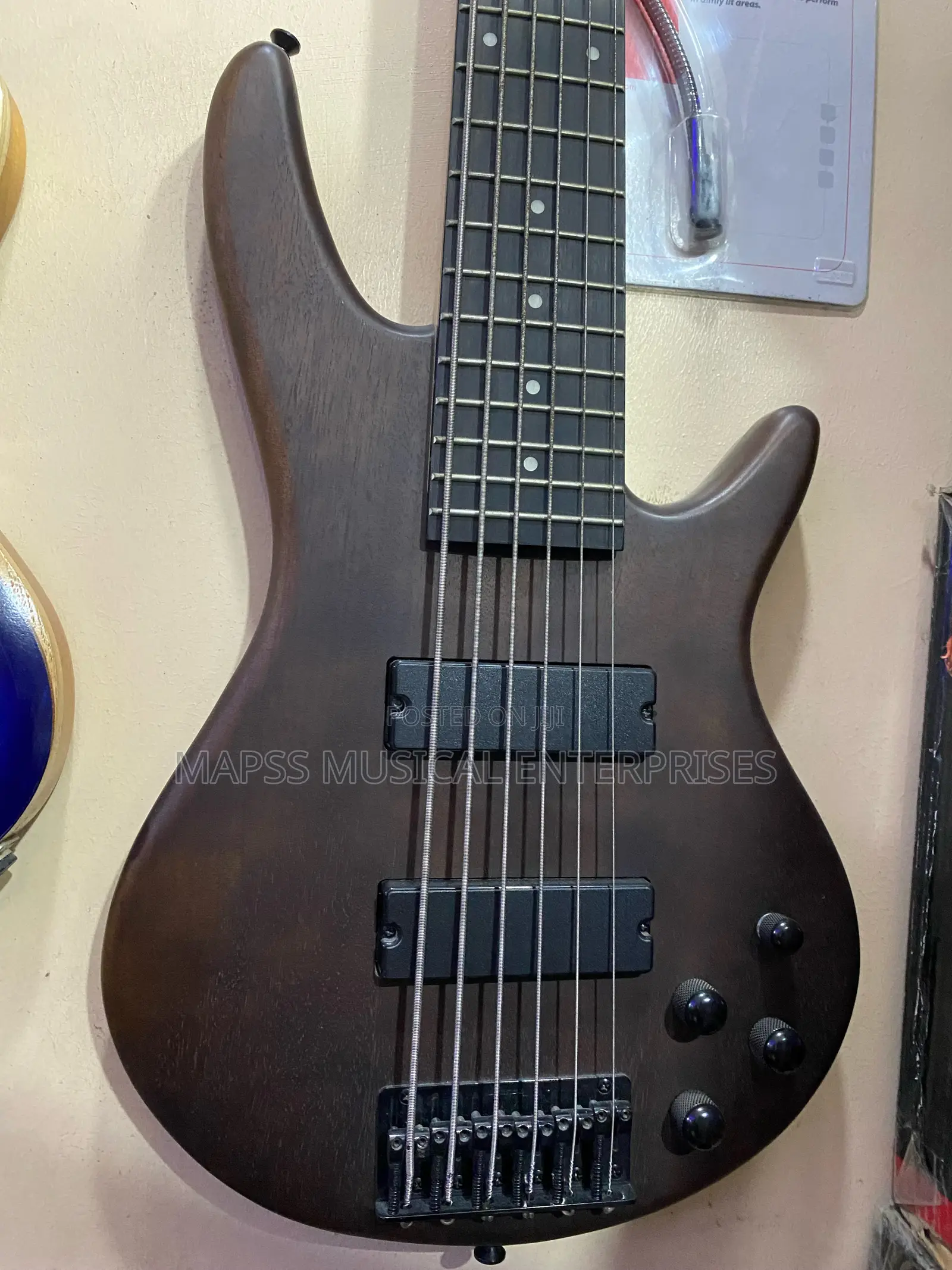 Ibanez Gsr206b 6-String Bass Guitar