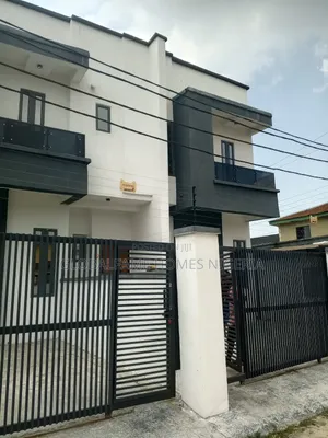 4bdrm Duplex in United Estate for sale