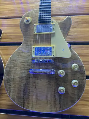 Gibson Les Paul-Style Model