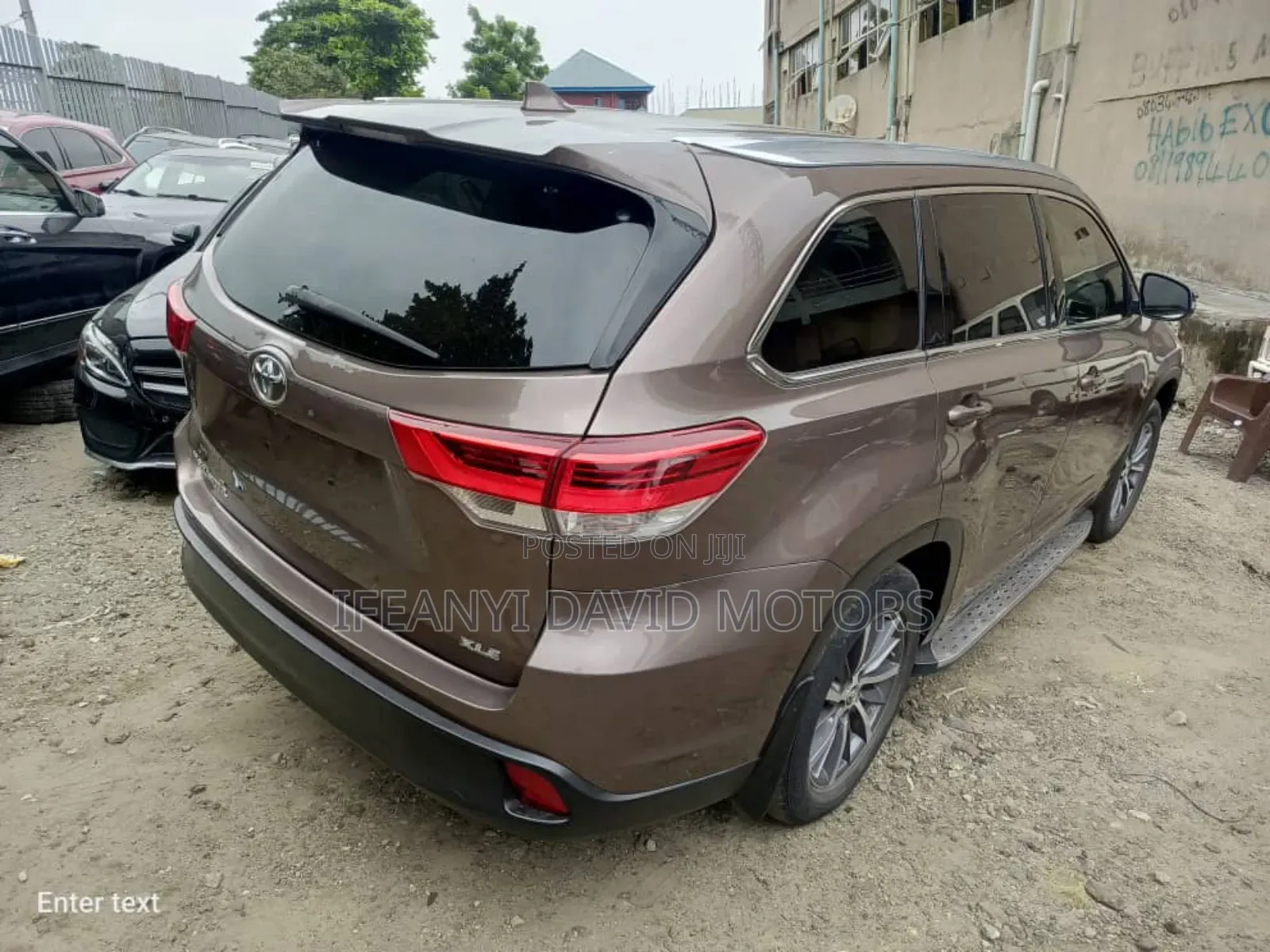 Toyota Highlander XLE 4x2 V6 (3.5L 6cyl 8A) 2017 Brown