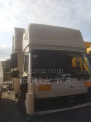 Neatly Used Nigerian Used Benz 810 Truck
