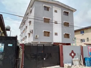 3bdrm Block of Flats in 3Bedroom, Allen Avenue for sale