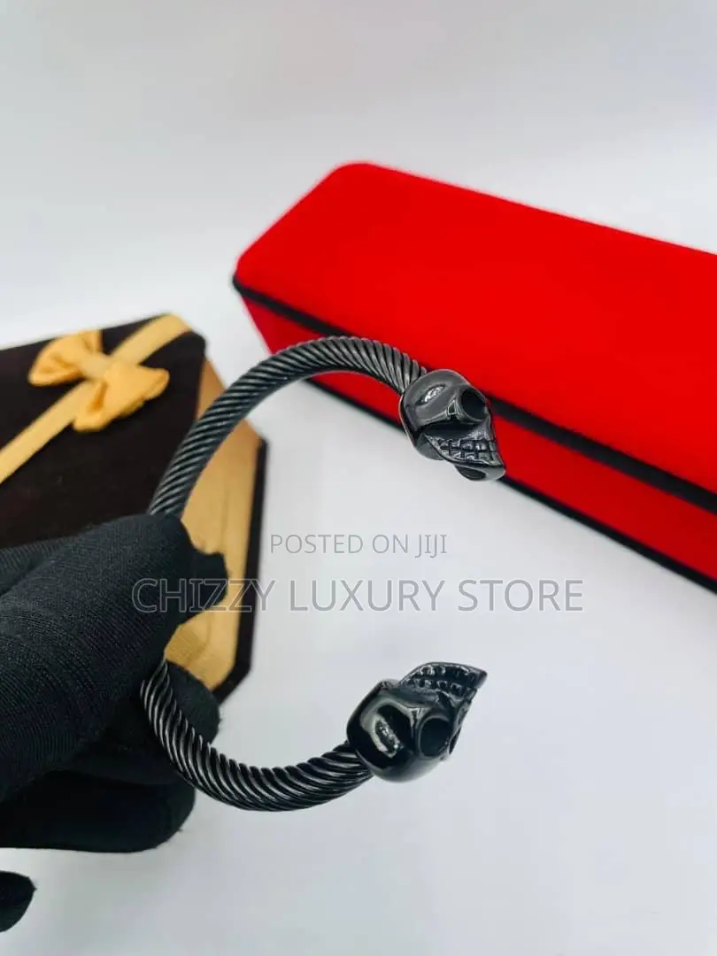High Quality Luxury Men Hand Bangle