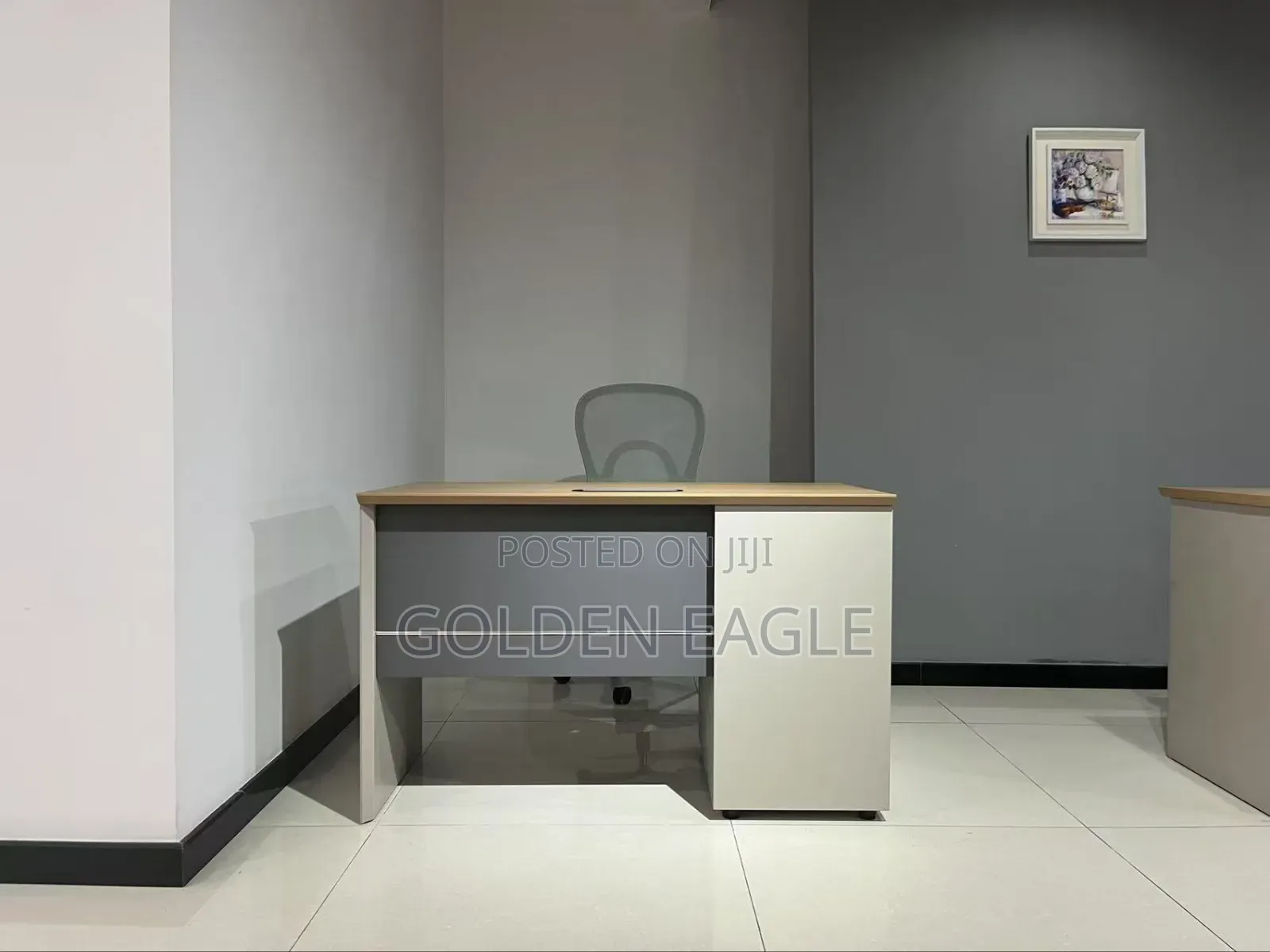 120cm Unique Table