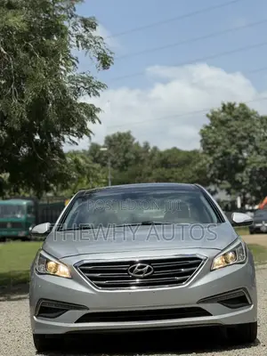Hyundai Sonata Limited 4dr Sedan (2.4L 4cyl 6A) 2015 Silver