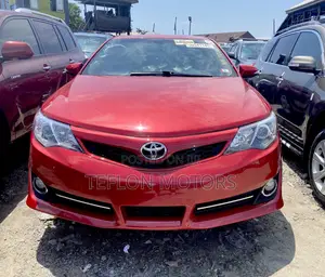 Toyota Camry SE 4dr Sedan (2.5L 4cyl 6A) 2012 Red