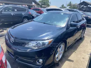 Toyota Camry SE 4dr Sedan (2.5L 4cyl 6A) 2013 Teal