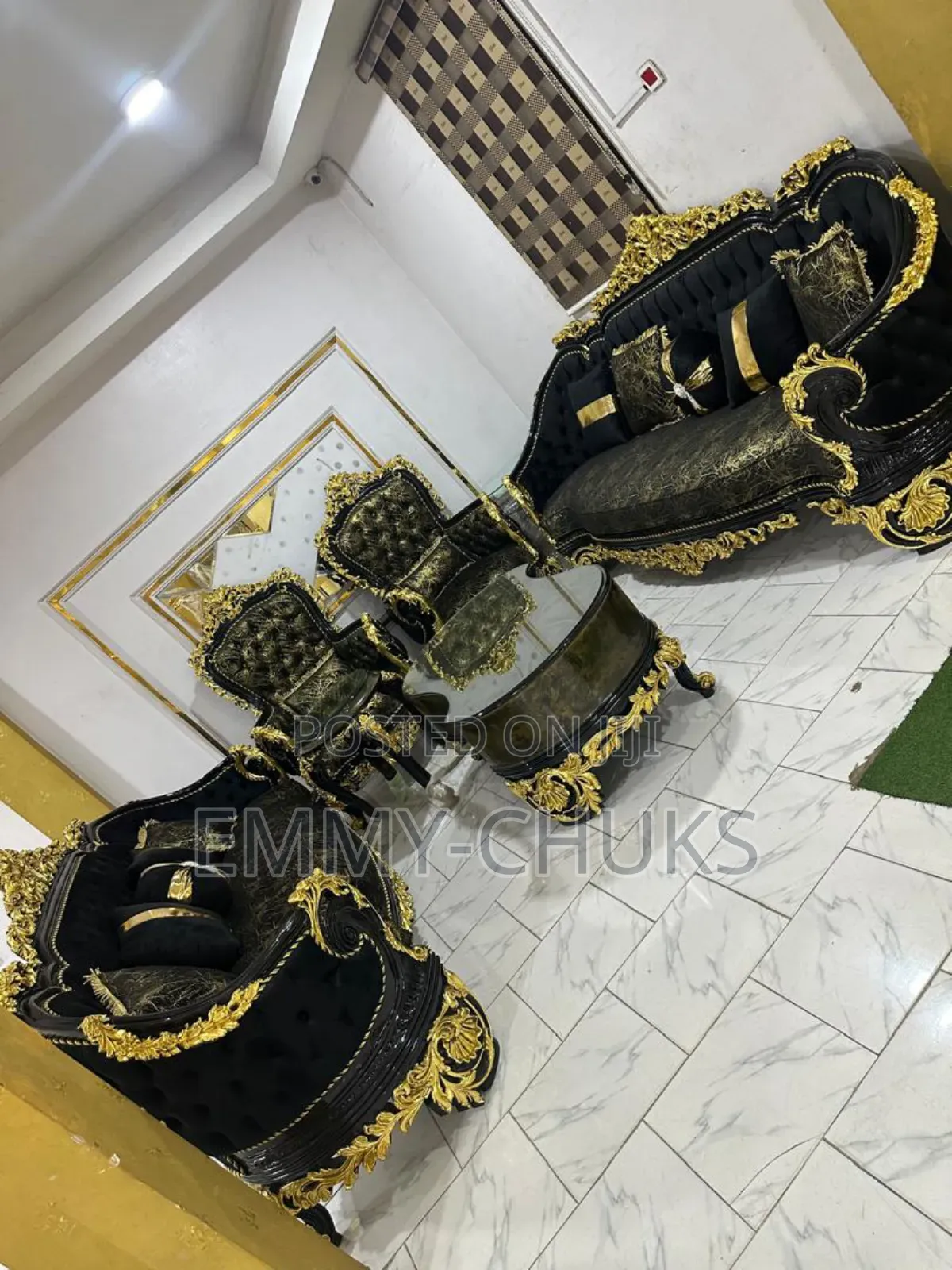 Quality Luxury Royal Sofa's