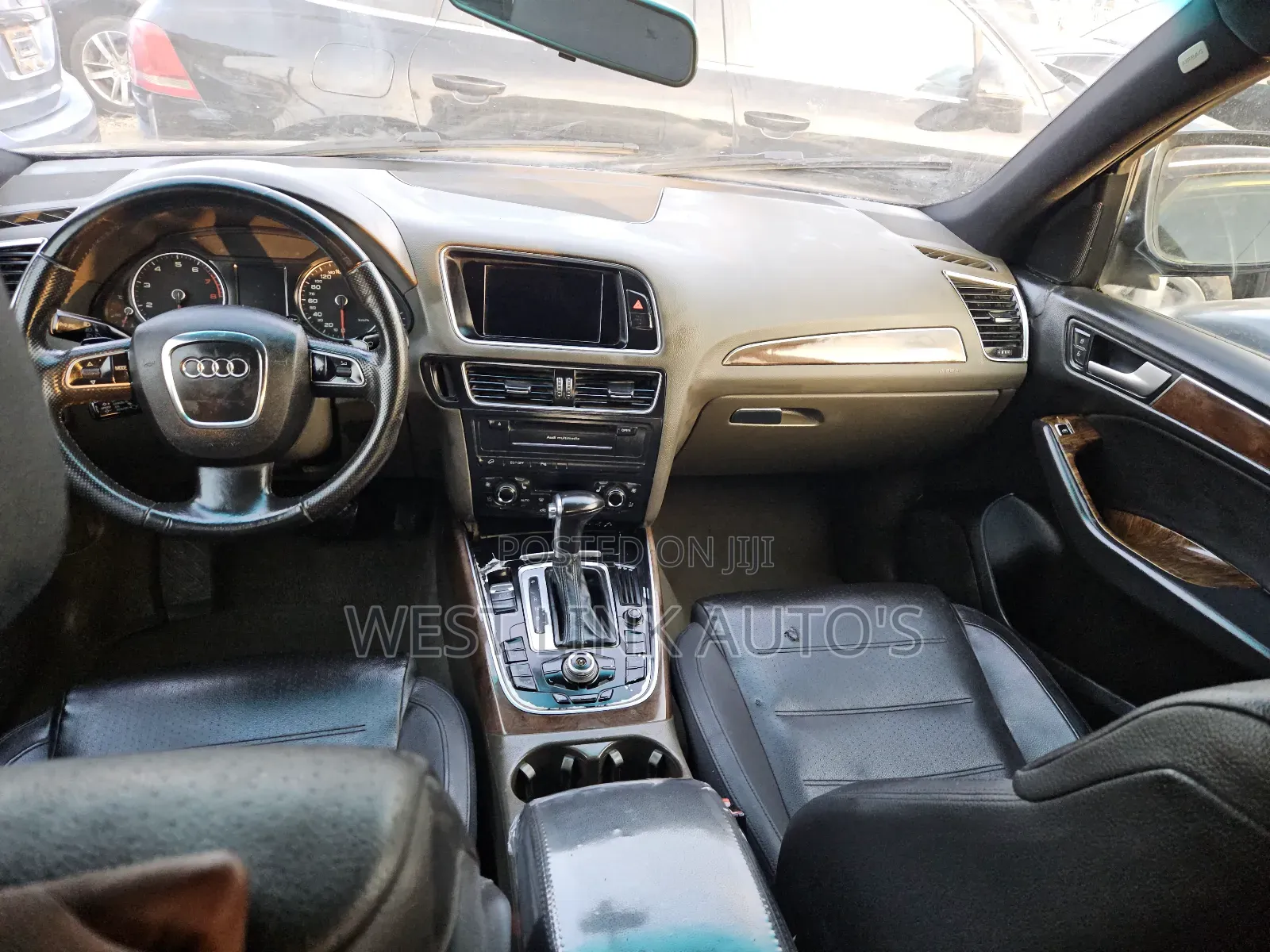 Audi Q5 2010 Black