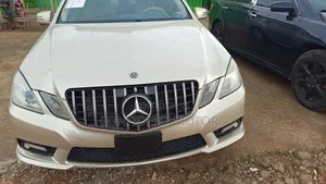 Mercedes-Benz E350 2010 Gold
