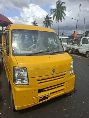 Suzuki Every 2012 Yellow