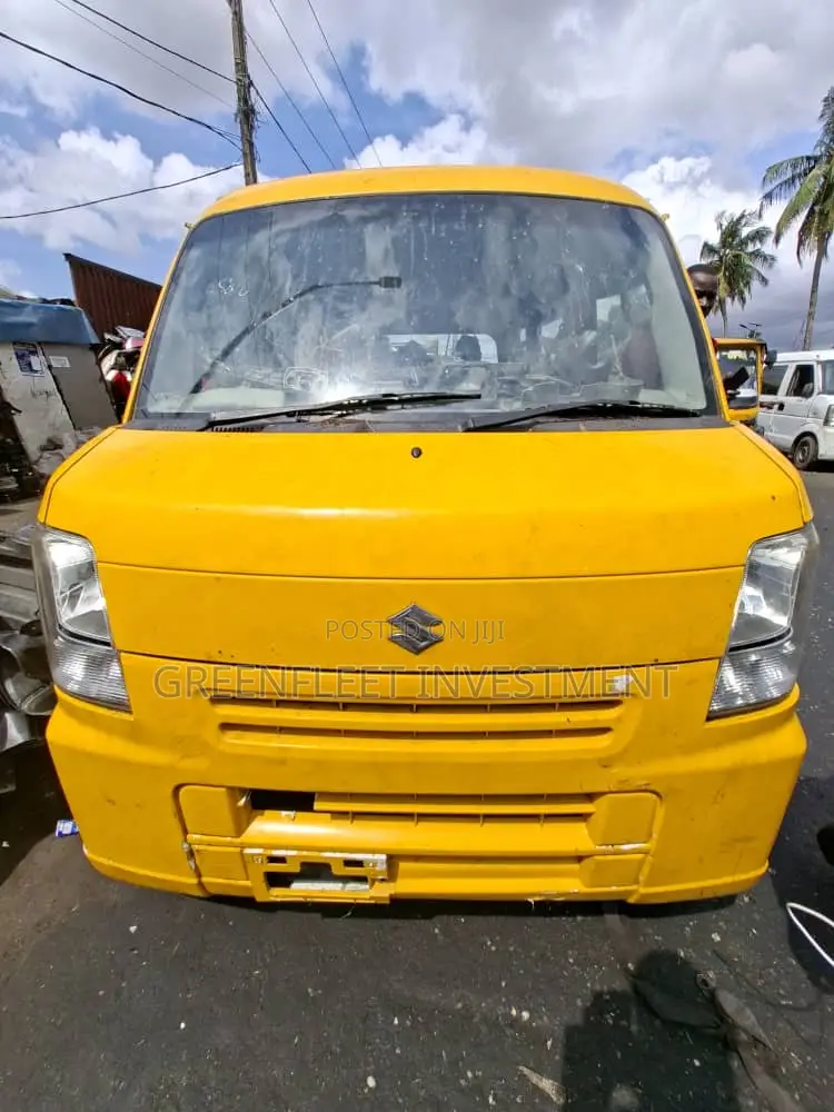 Suzuki Every 2012 Yellow
