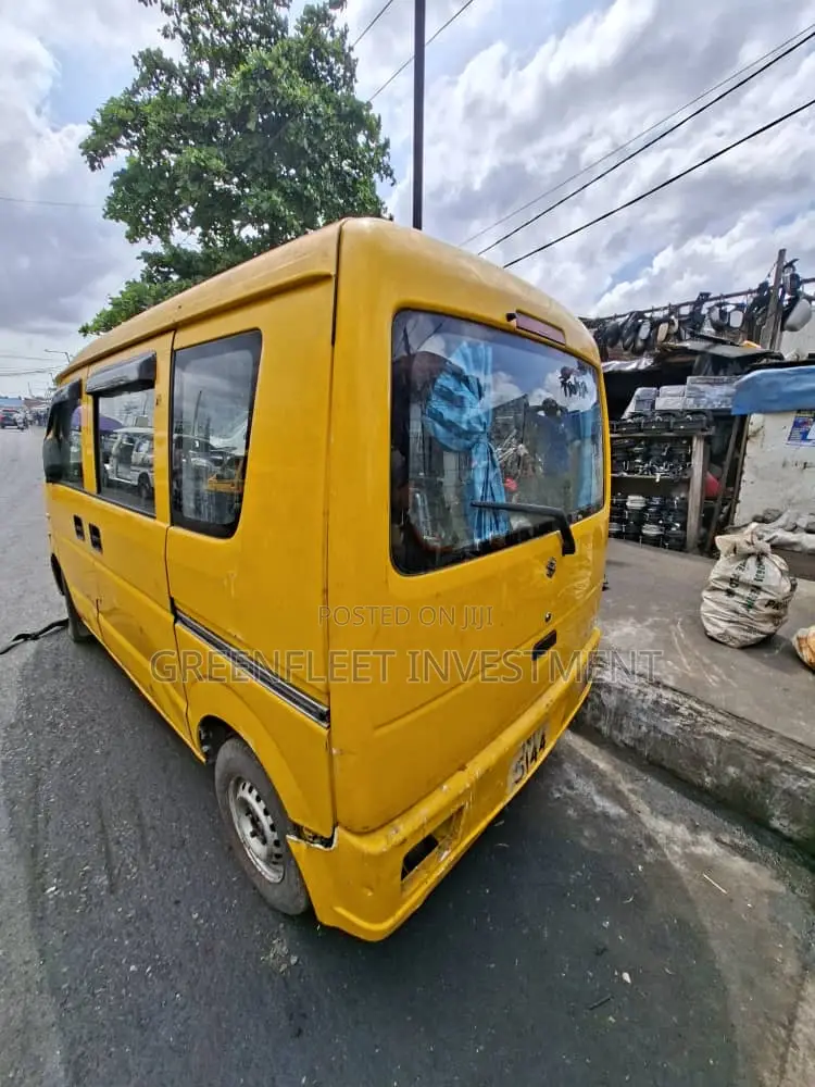 Suzuki Every 2012 Yellow