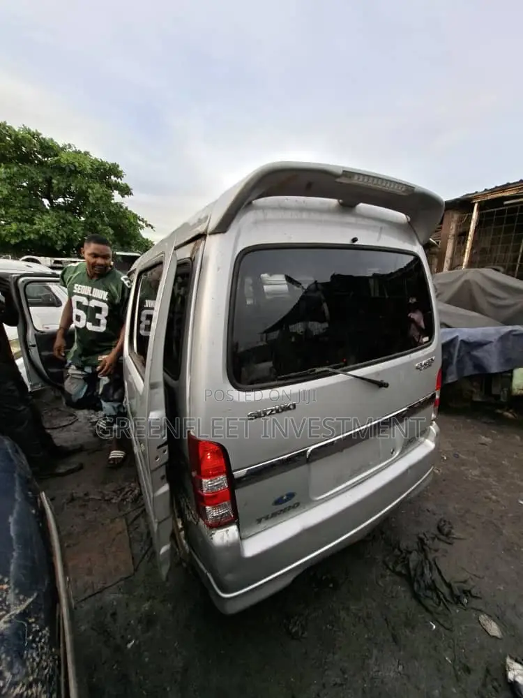Suzuki APV Minibus 2008 Grey