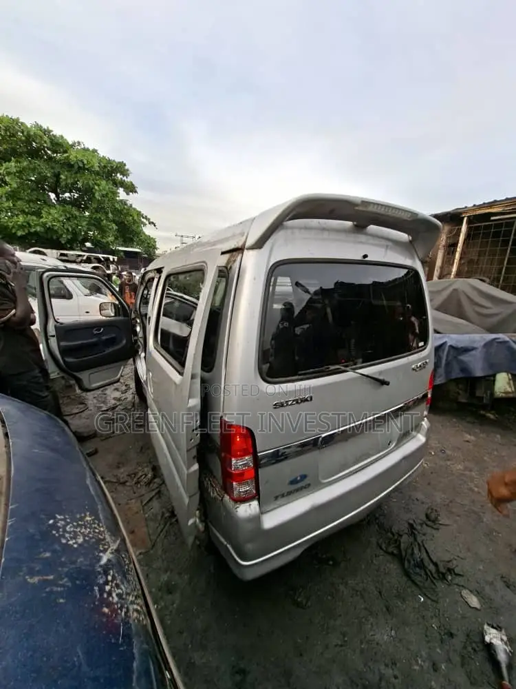 Suzuki APV Minibus 2008 Grey