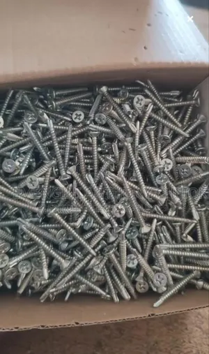 Screw 4cm Park